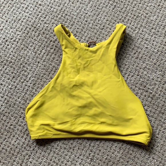 arie bikini top - Picture 1 of 3
